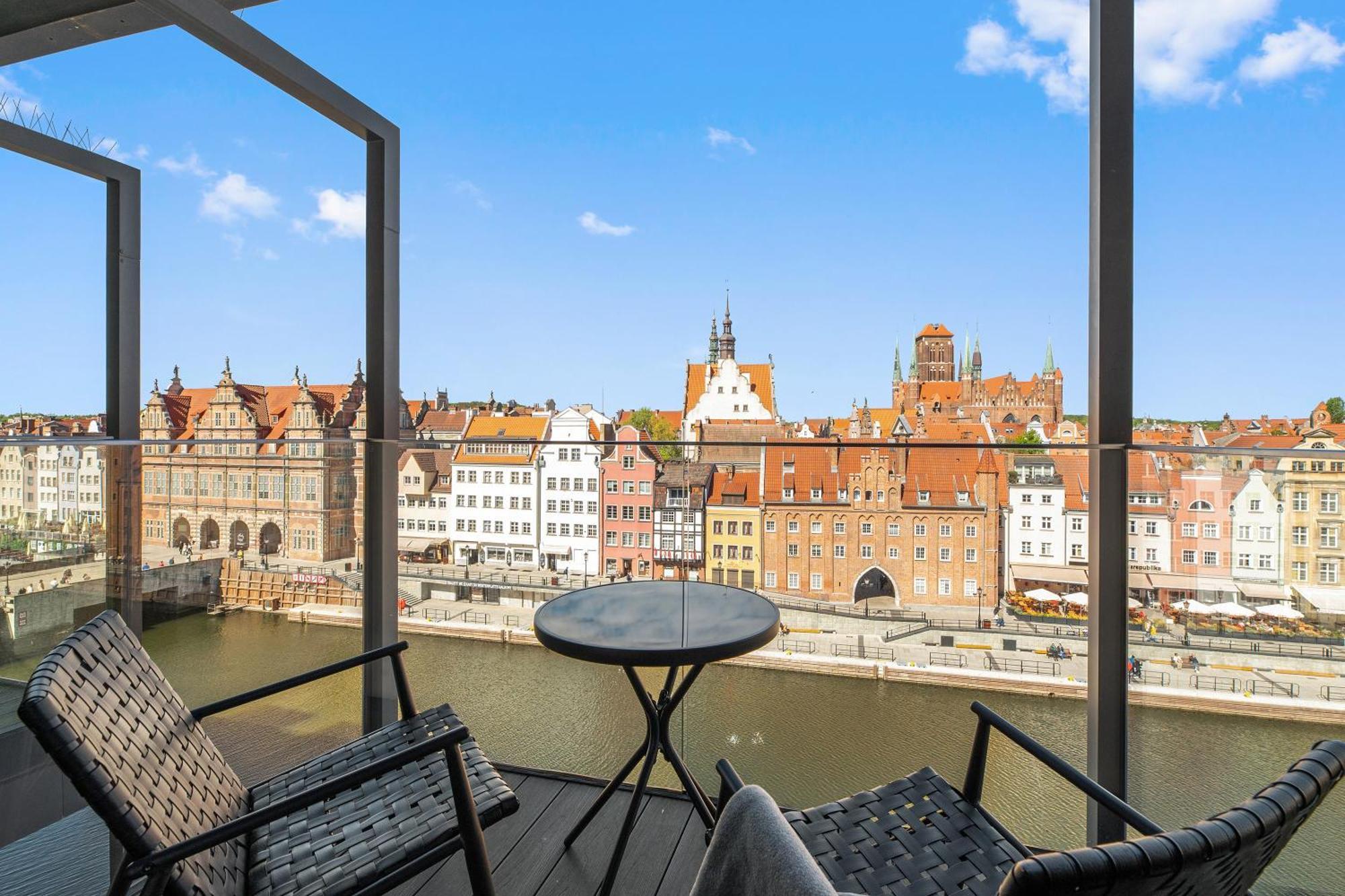 Deo Plaza Riverside & Radisson Spa By Downtown Apartments Gdańsk Exteriör bild